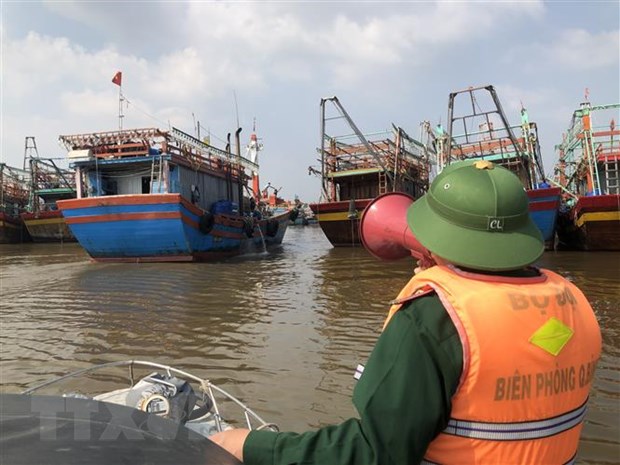 Bão số 13 suy yếu thành vùng áp thấp nhiệt đới